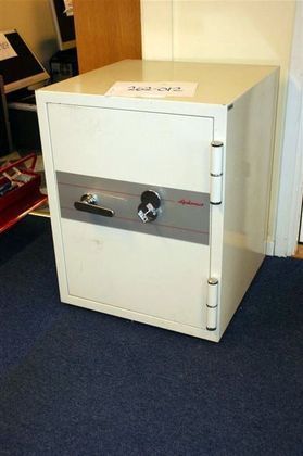 Diplomat kassaskp Vä