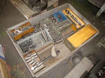 Pall med slipspindlar mm
