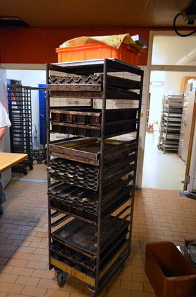 Bakplåtsvagn med baguette- och brödformar