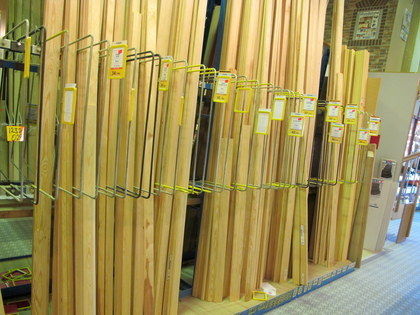 Större parti med foder, furu