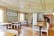 Restauranginredning, bord & stolar, ca 70 personer