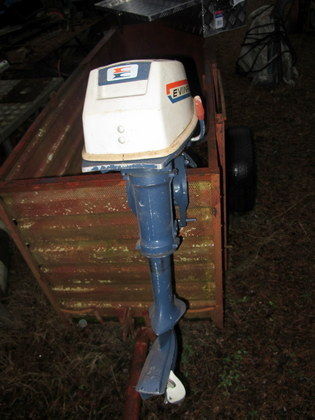 Båtmotor & durkplåtslåda
