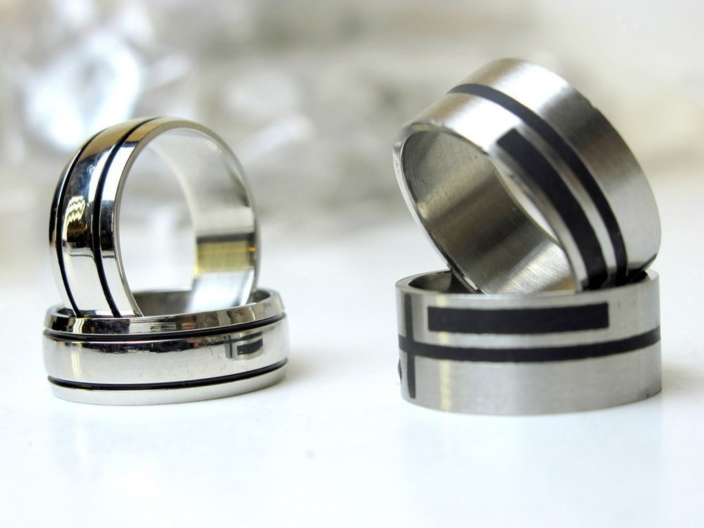 Netauktion - 200st ringar, herr (20mm)