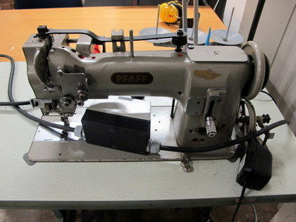 Industrisymaskin raksöm, Pfaff 145