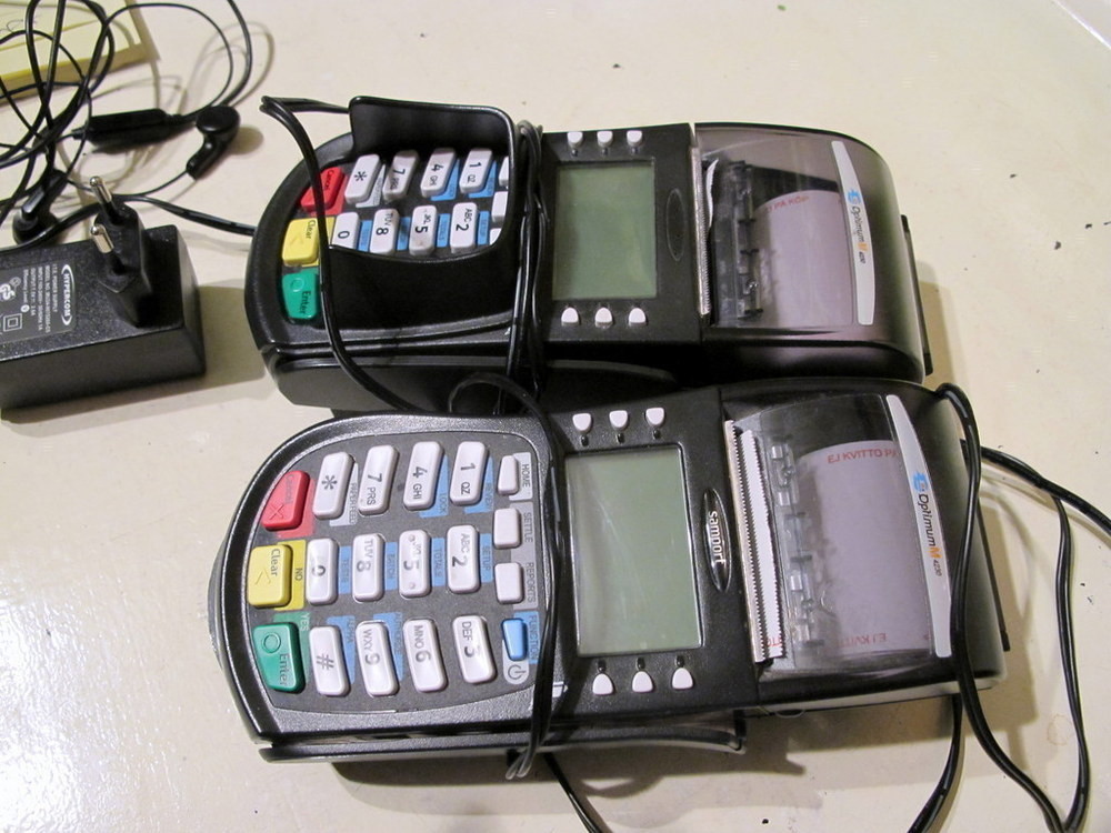 Netauktion - Trådlös betalterminal, Hypercom, M4230