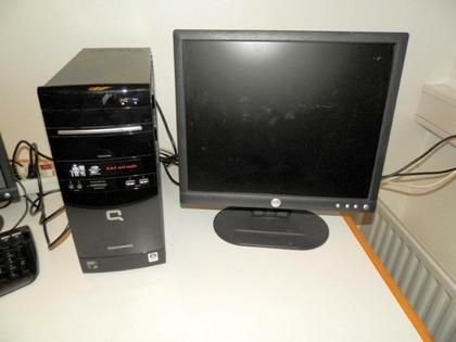 Compaq dator och skärm