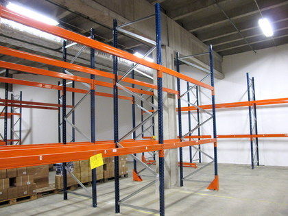 1st sektion pallställning + 4st balkar