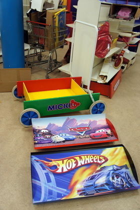 Micki butiksvagn och display för hotwheels mm 