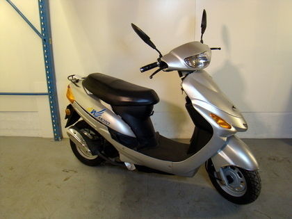 EU-Moped, YIYING (XNW527) -06