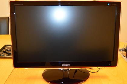 1 st Samsung Syncmaster P 2770 