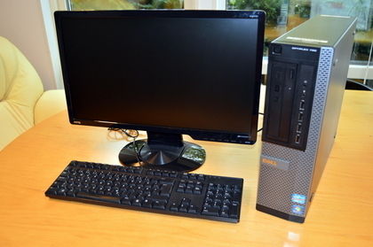 Dell stationär dator med skärm