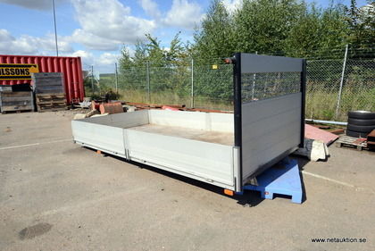 Aluminiumflak, Ydre