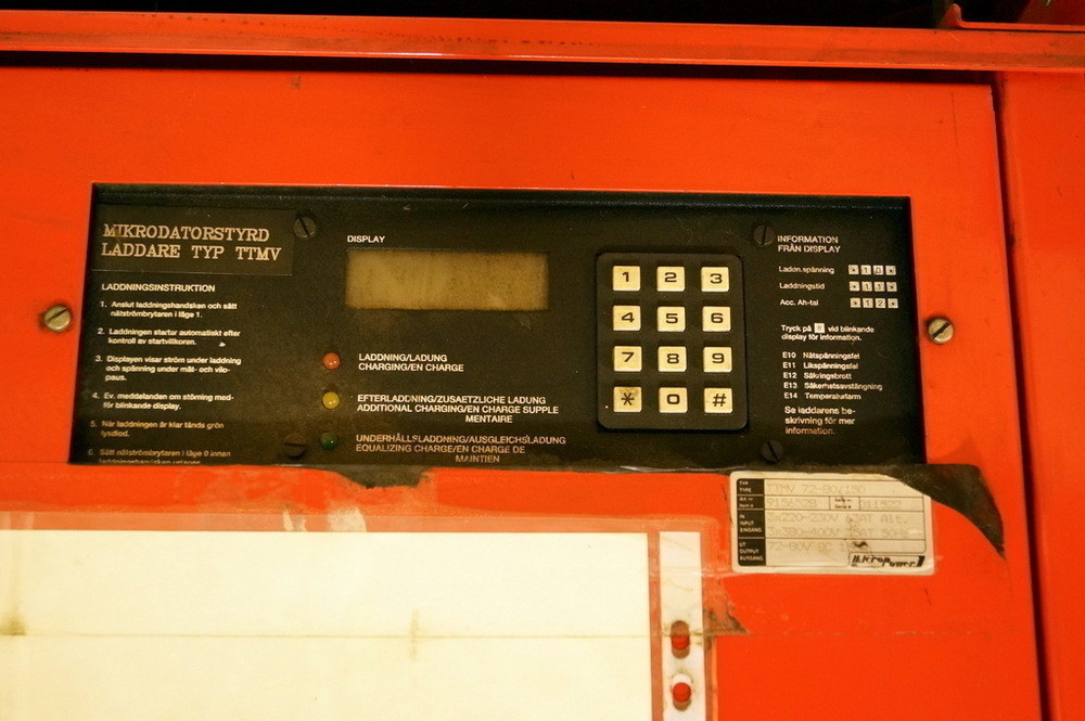 Truckladdare 80v () Truckladdare 80v