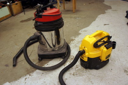 2st dammsugare, DeWalt och Alcon