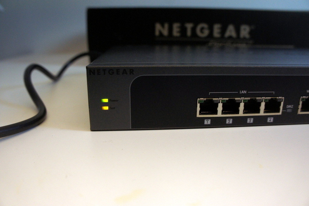 Netauktion - Brandvägg - Netgear SRX5308 Prosafe