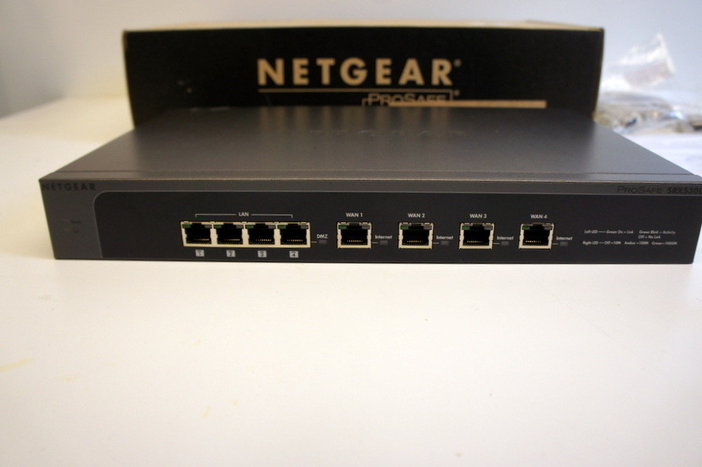 Netauktion - Brandvägg - Netgear SRX5308 Prosafe