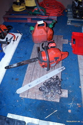 Husqvarna motorsåg med extra långt svärd