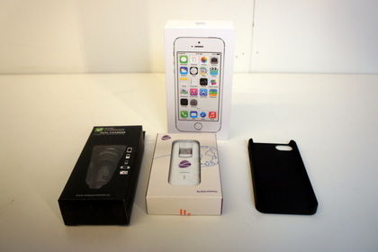 Iphone 5s med tillbehör (5)