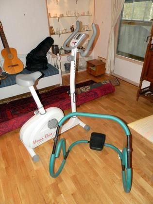 Motionscykel Monark + träningsredskap