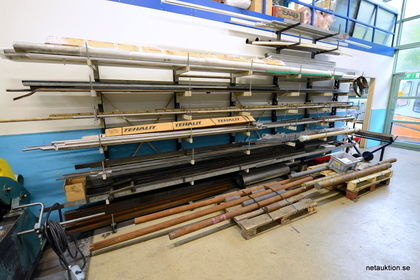 Materialställ + stål