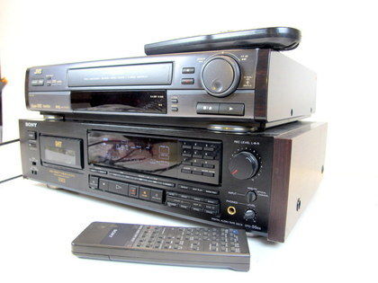 VHS-spelare och DAT-spelare