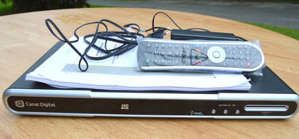 Canal digital box