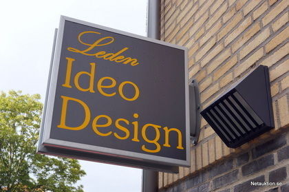 Ljusskylt för fasad