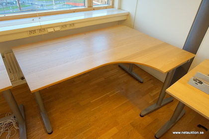 3st Ikea Galant skrivbord, ek