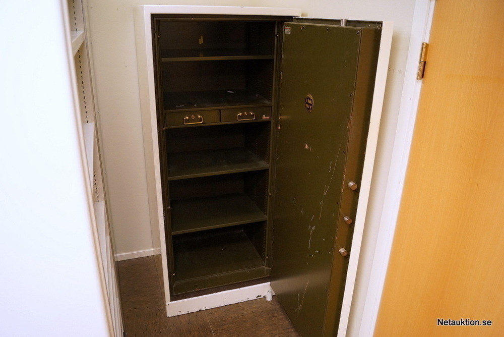 Netauktion - Kassaskåp, Hadak