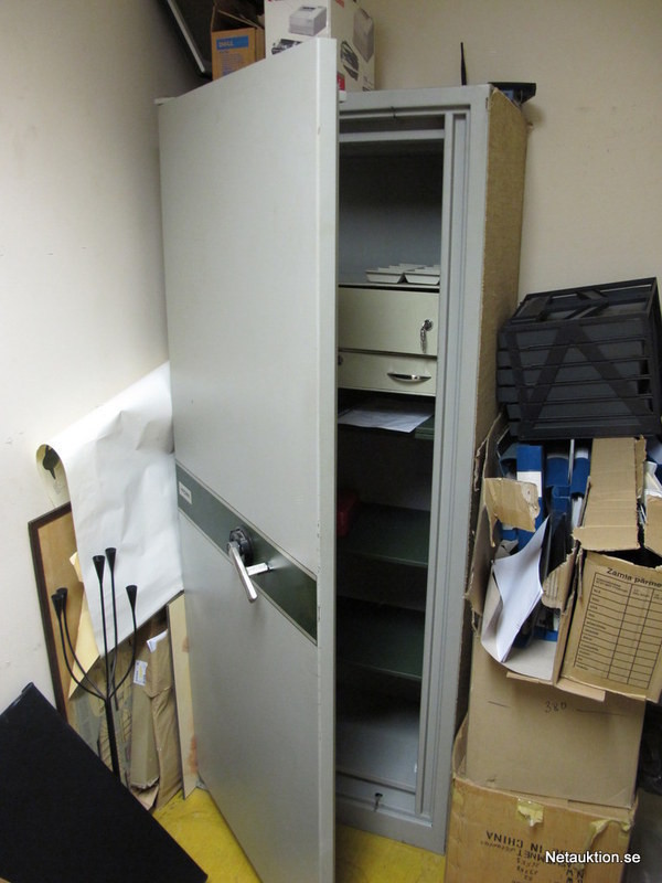 Netauktion - Kassaskåp, Hadak