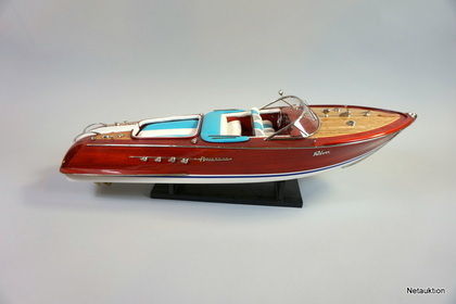 Båtmodell Riva Aquarama