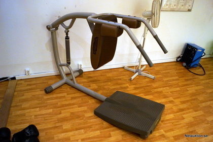 Squat maskin, Technogym Easyline 