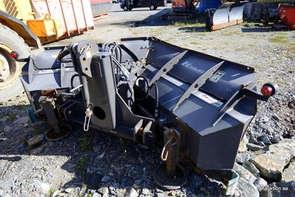 Vikplog till traktor, Holms