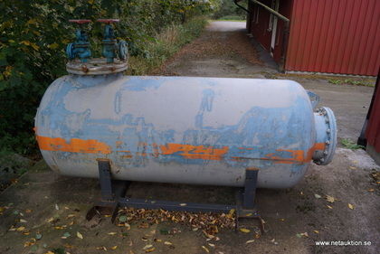 Ståltank med gaffelfästen