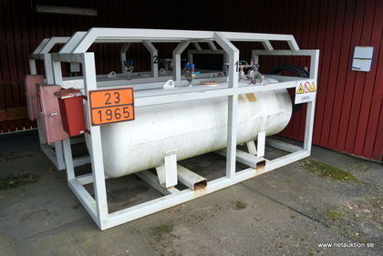 Gasoltank med gaffelfästen, 1800L (1)