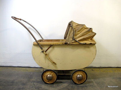 Äldre barnvagn