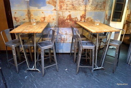 Restaurangmöbler, 2st 4-sits bord inkl stolar, industristil 