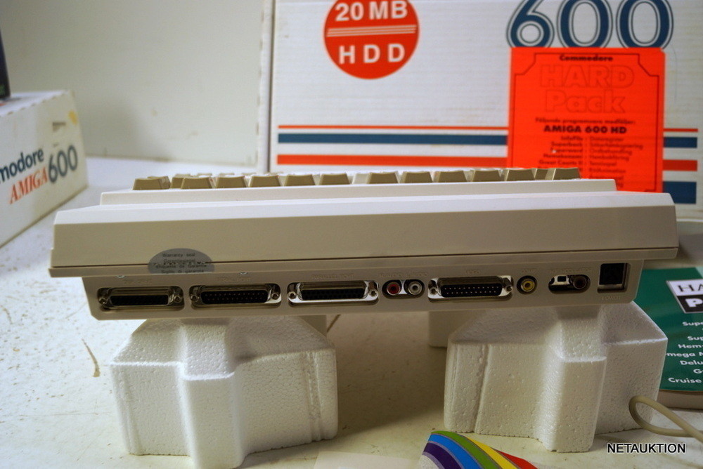 Netauktion Commodore Amiga 600 HD (1)