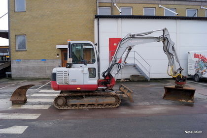 Minigrävare, Take Job / Takeuchi TB145