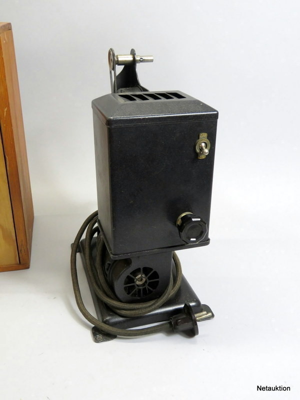 Projecteur Kodascope Eight-33 (110V) - Fonctionnel, Sans Lampe - Occasion