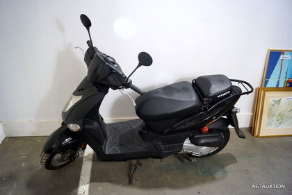 Moped Kymco Agility 50 (utan nycklar) 