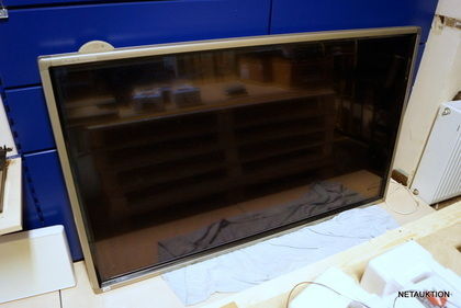 Sharp Touch LCD monitor 70 tum 