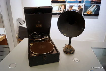 Grammofonspelare HMV & högtalare