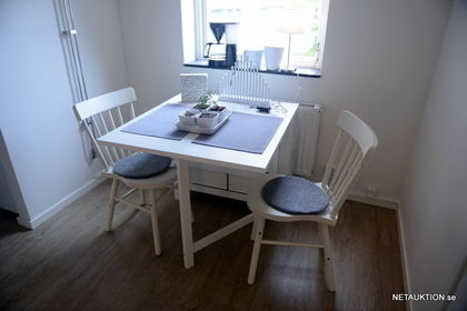 Slagbord med lådor