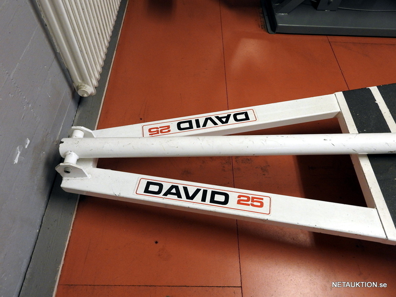 Netauktion - T-bar rodd, David 25