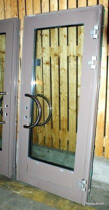 Entrédörr aluminium högerhängd