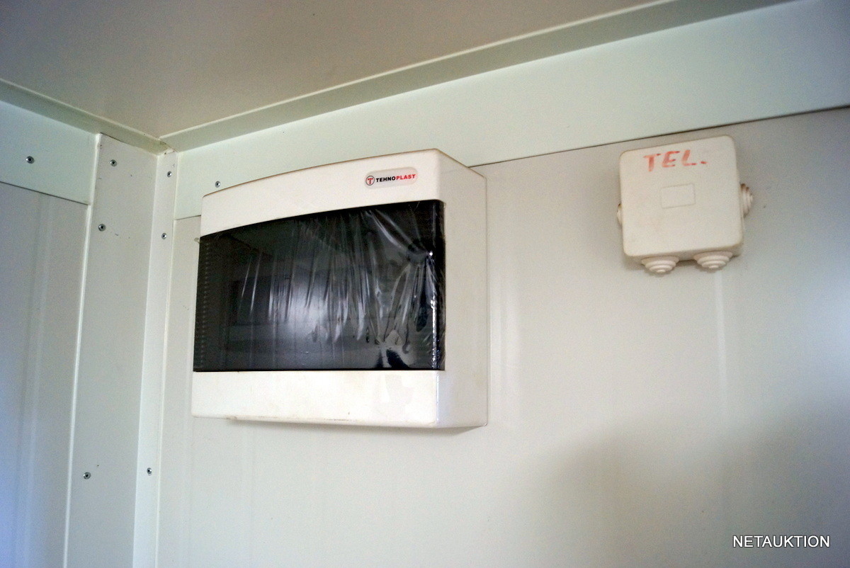 Netauktion Isolerad container med toalett