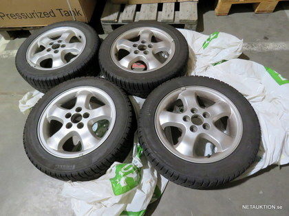 16" LM-fälgar med vinterdäck (SAAB 9-5)