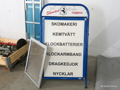 Trottoarpratare och clipram