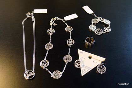 Smycken från Guess (2)